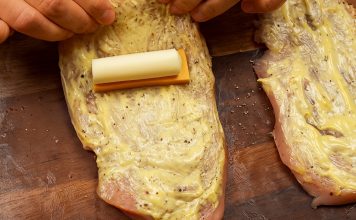 Ovaj recept za piletinu sa sirom je toliko jednostavan da ćete ga poželjeti praviti svake sedmice. Savršen je za užurbane dane ili porodične večere!