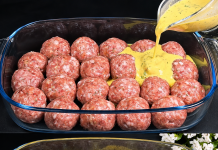 Ako imate mleveno meso, nemojte praviti ćufte dok ne vidite ovaj recept… Jednostavno i veoma ukusno – ćufte u sosu